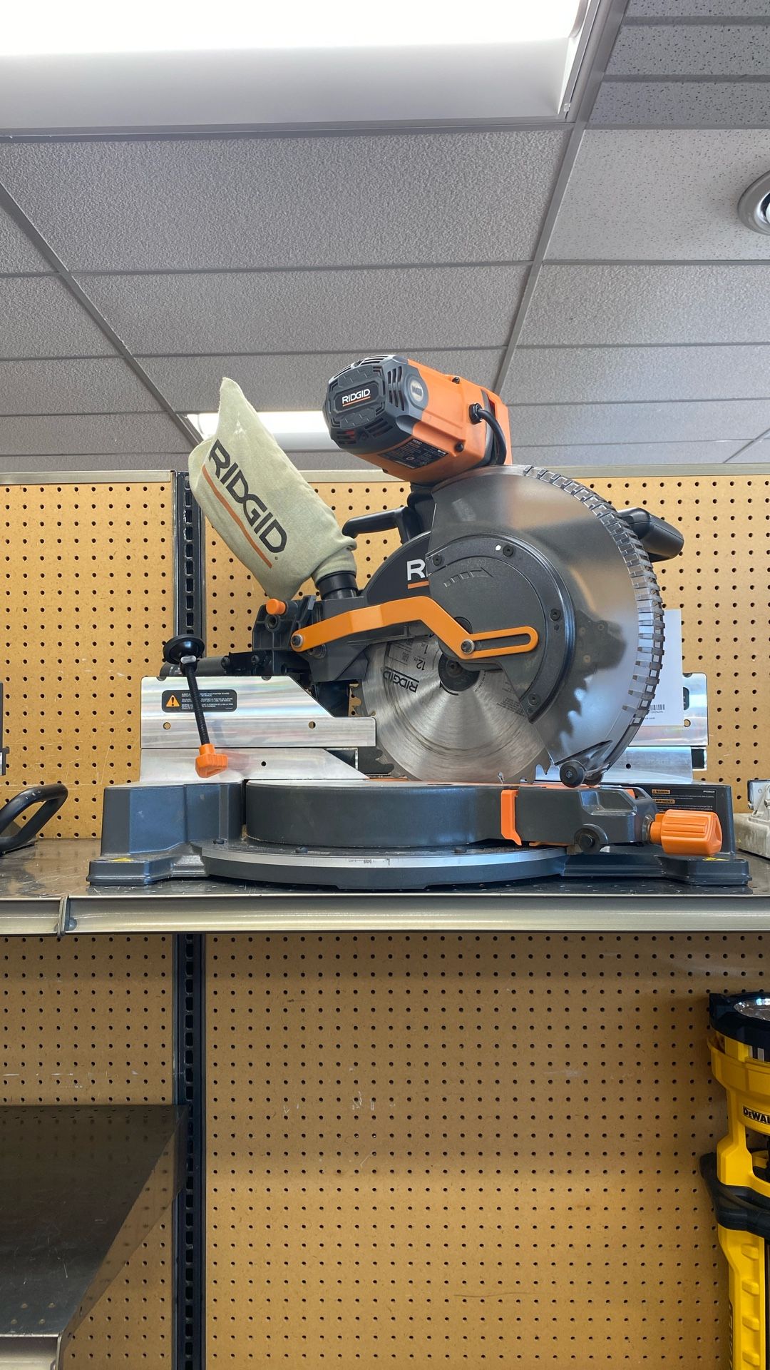 Ridgid R4231 12” Miter Saw (A1D026250)