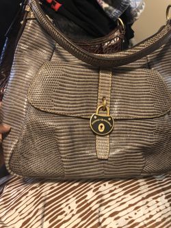 Dooney Bourke