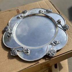 Beautiful silver plated floral pattern Plate chargers