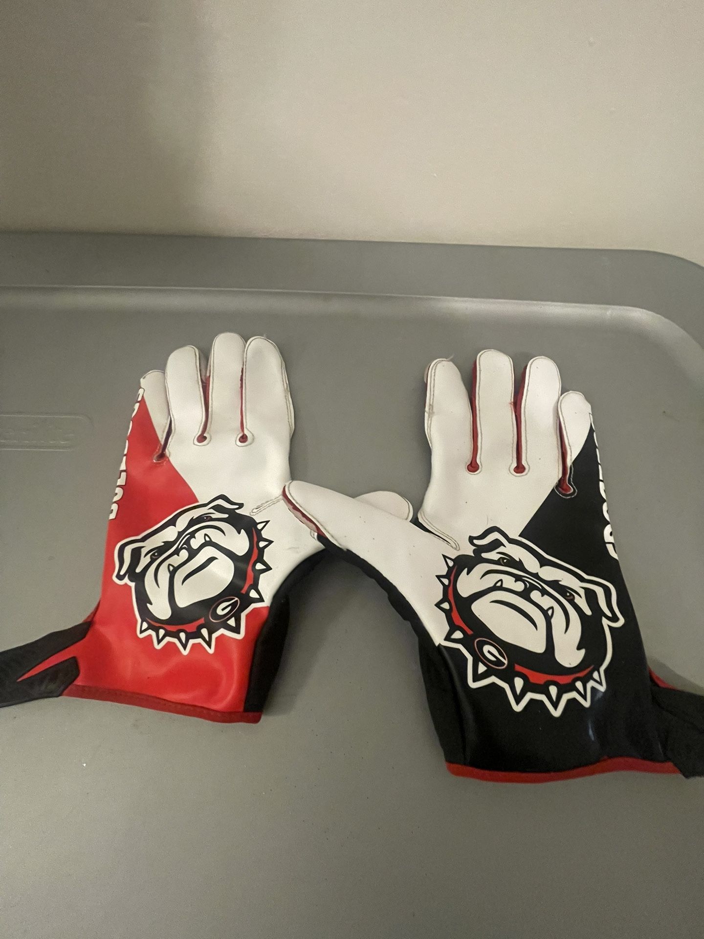 Georgia Football Gloves Size 2XL