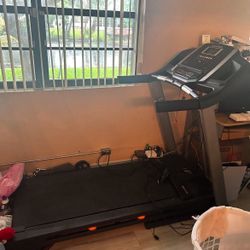 Treadmill 