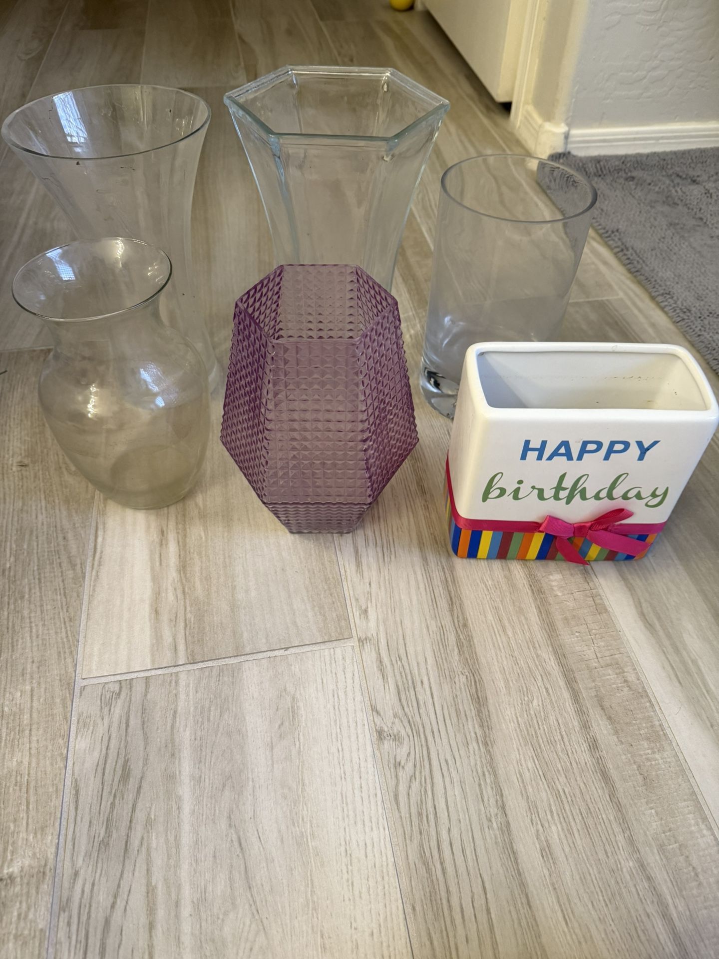 6 Flower Vases