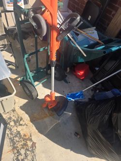 Black & Decker Electric String Trimmer