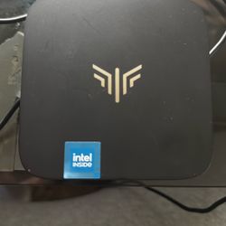 Gaming mini pc W/ Webcam!