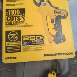 DeWalt 20v Max Pruner