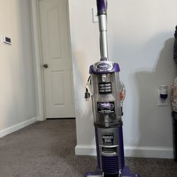 Shark Rocket Professional Upright Vacuum (NV480)