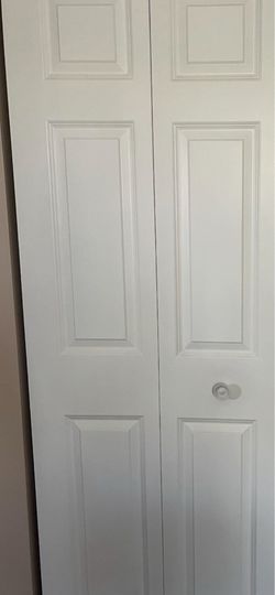 There is A Three Pieces Of closet doors the color is white the length is 6.7 inches wide is 4.8 inches all three of them for $125 total