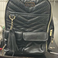 black backpack
