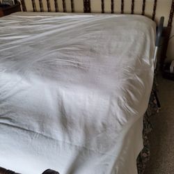 King size temperpedic bed