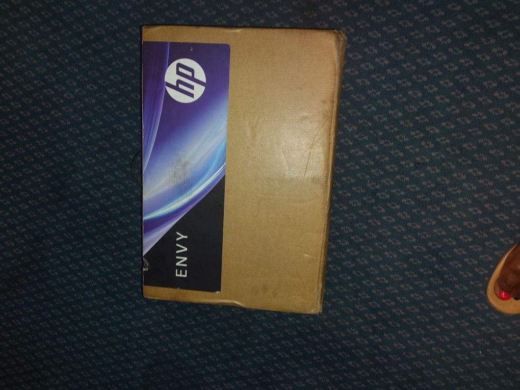 HP Envy Laptop 17.3