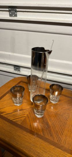 Alcohol drink serving cups