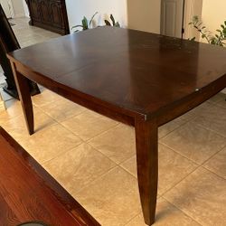 Dining Table With Two Leafs ( Free!)