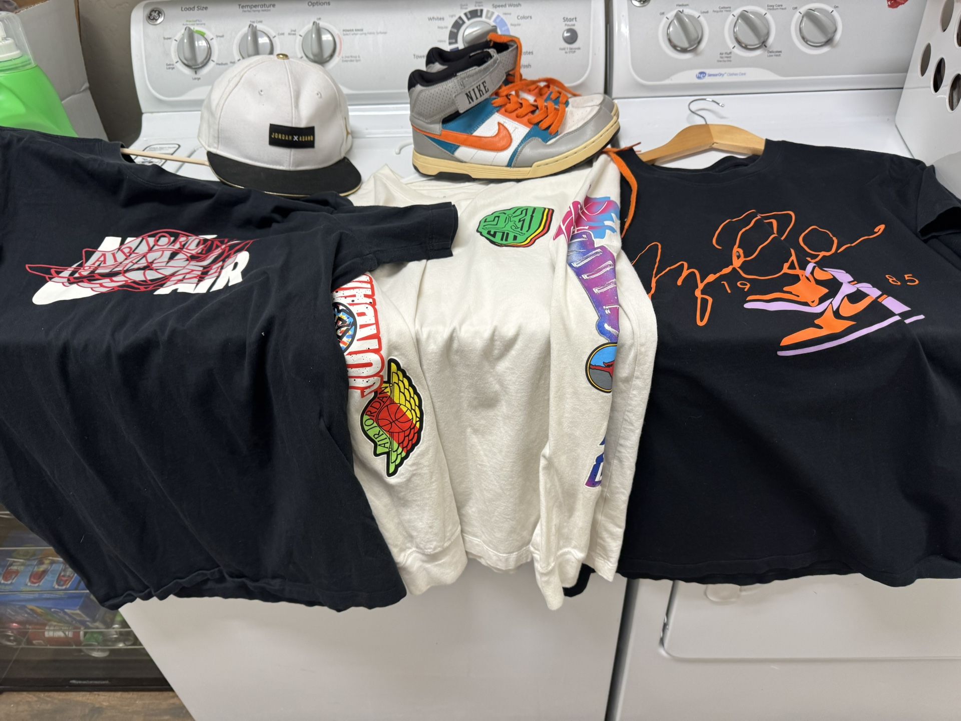 Bundle Nike Jordan’s men size 6.5 and Nike Jordan clothing in Peoria