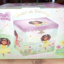 Giggle & Honey Queen In Training Musical Ballerina Jewelry Box