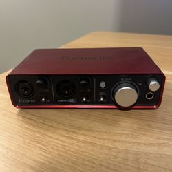 Focusrite Scarlett 2i2 USB Audio Interface