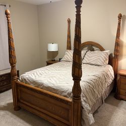 Queen Set Bed Mattress Box Springs 2- Nightstands 