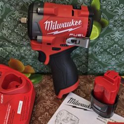             MILWAUKEE 
M12 FUEL STUBBY  12-VOLT LITHIUM ION BRUSHLESS CORDLESS  3/8 IN   IMPACT WRENCH WITH  (1)-2.0AH BATTERY AND CHARGER KIT 