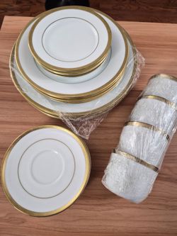 Dinnerware Set 20 pieces,  4 place set