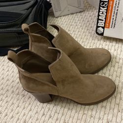 Just Fab Boots Size 6 1/2