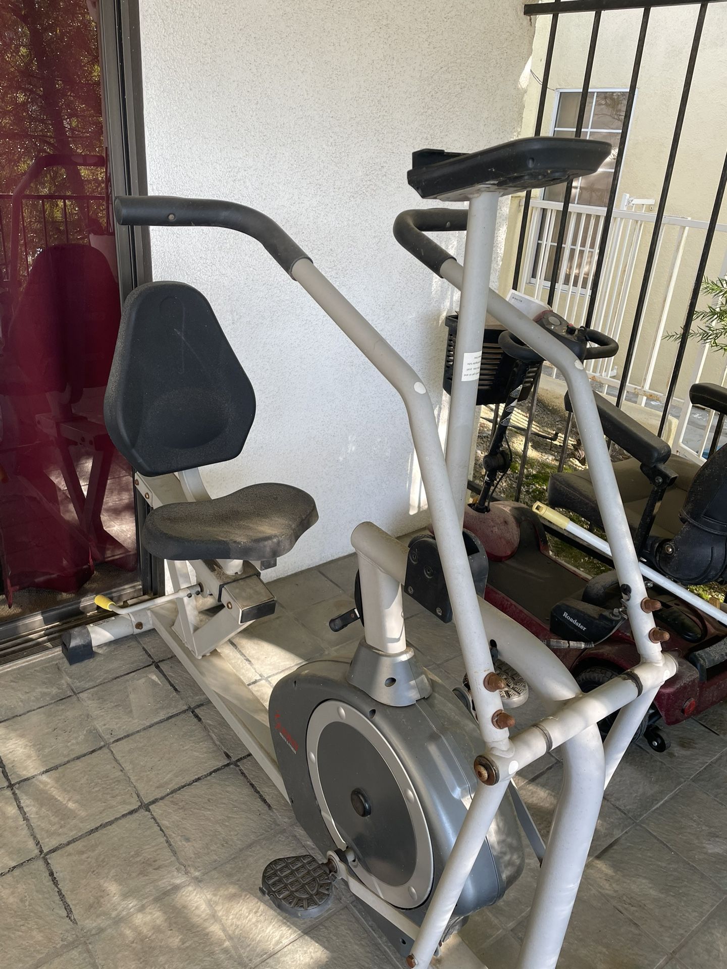 Exercise Bike With Arm Resistance 