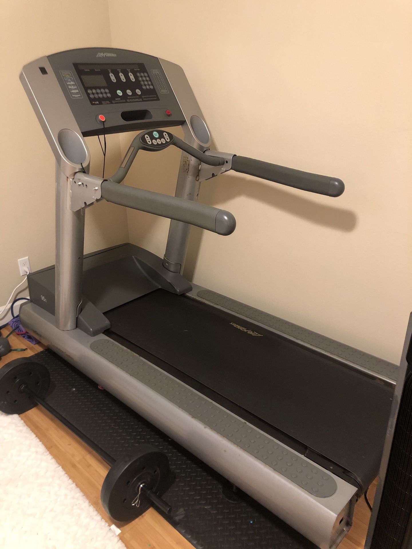 Life Fitness Treadmill