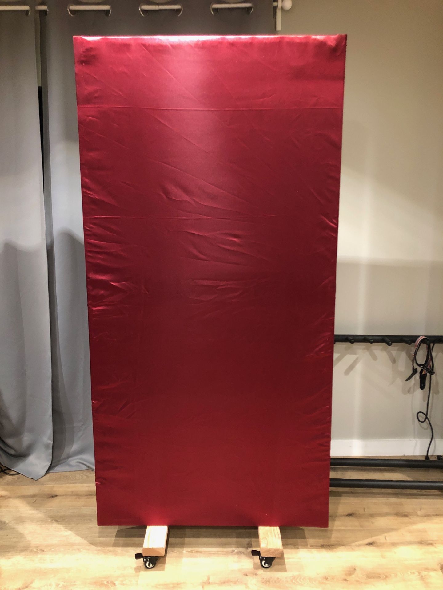 Pro Audio GOBO moving studio wall
