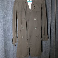 Raincoat - Gap Size Small