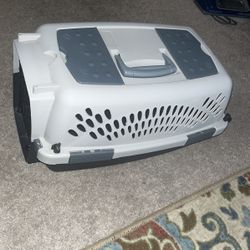 Small animal carrier 