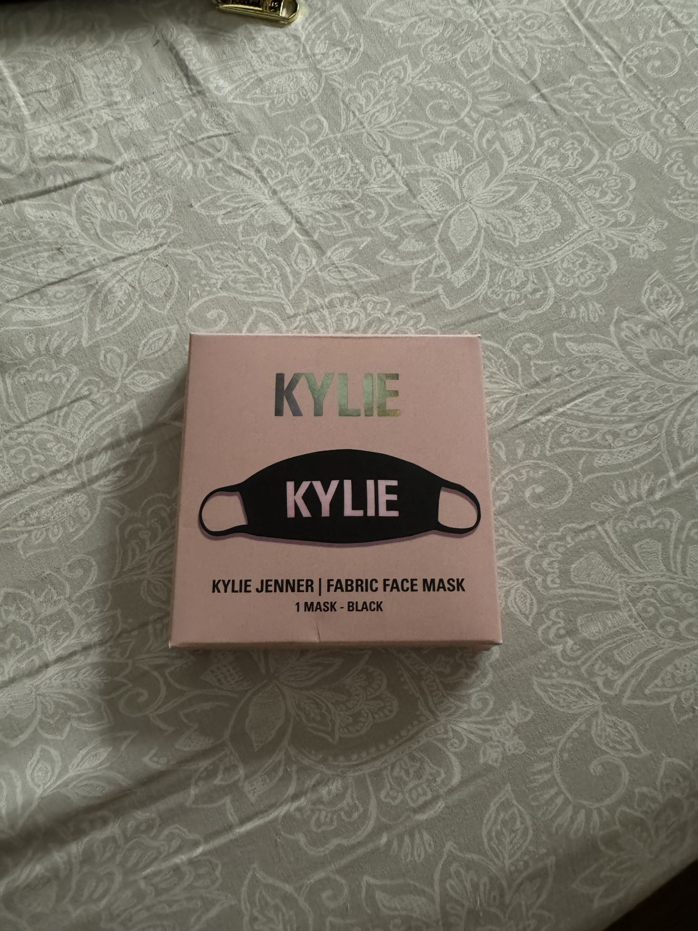 Kylie Jenner Face Mask