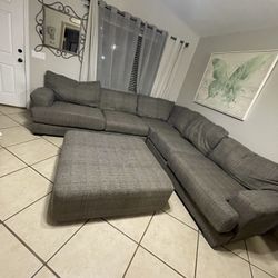 Big Sectional Couches With Ottoman 