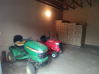 John Deere x300 Tractor