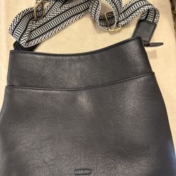 Medium Size Purse In Excellent Condition. No Blemishes, Barely Used