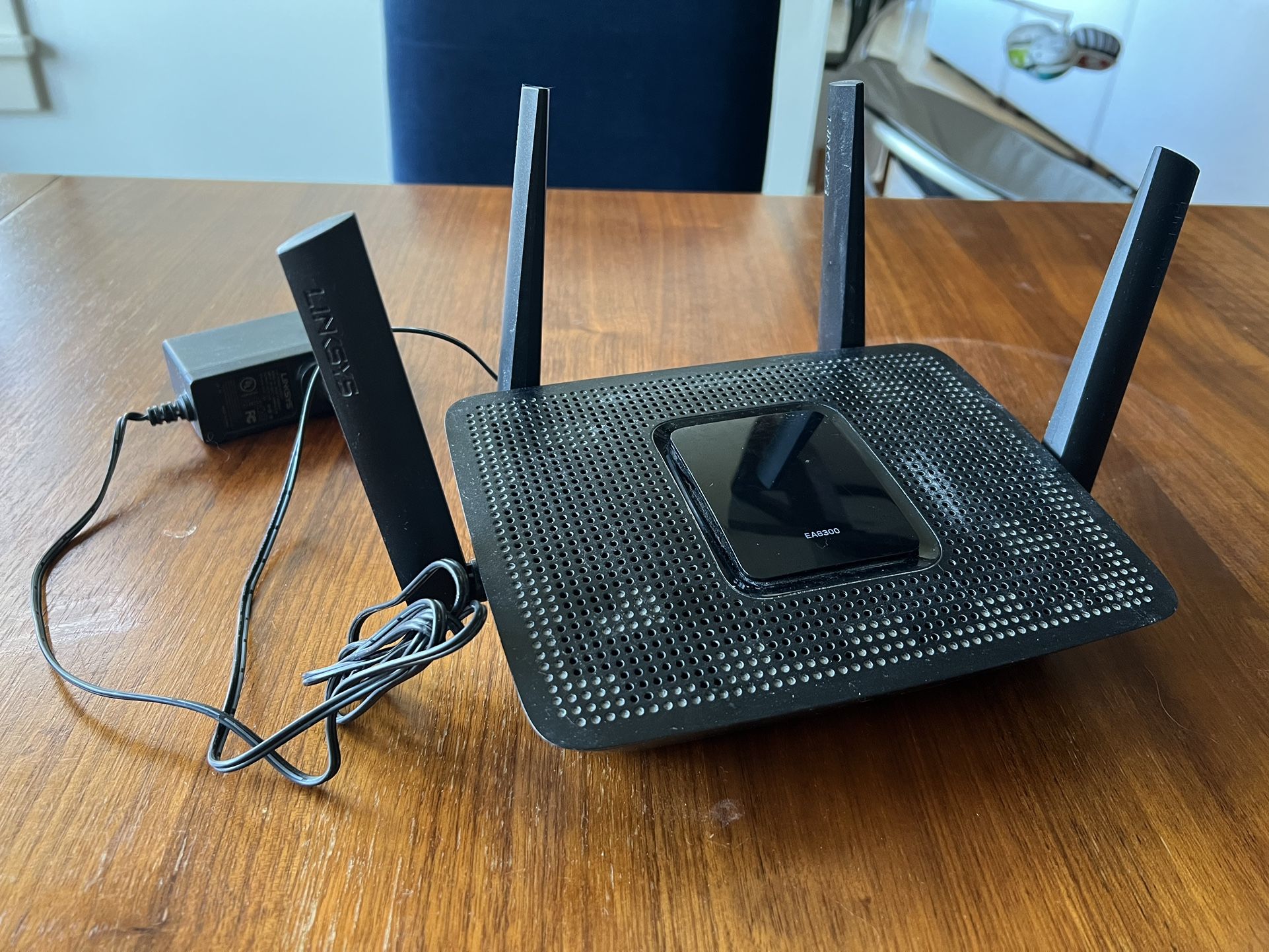 Linksys EA8300 router + Dlink DCM301 cable modem