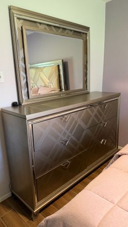 luxury modern bedroom set