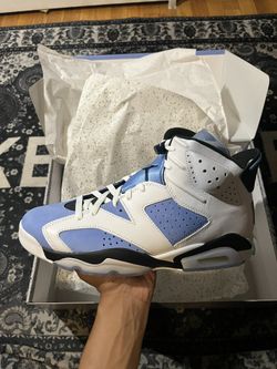 Jordan 6 UNC