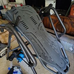 Teeter/Inversion Table