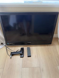 Sylvania 32 inch TV W/ wall mount