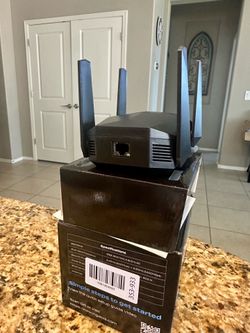 Like-new AX3000 Dual-Band WiFi 6 Range Extender.