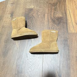 Toddler bear paw boots size 12