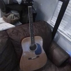 Mitchell Md100 60$ Has A Small Puncture In The Back Needs Repair Still Sounds Good