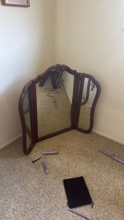 2 Free Mirrors