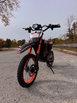 Electric Dirt Bike – Like New! Only Ridden Twice