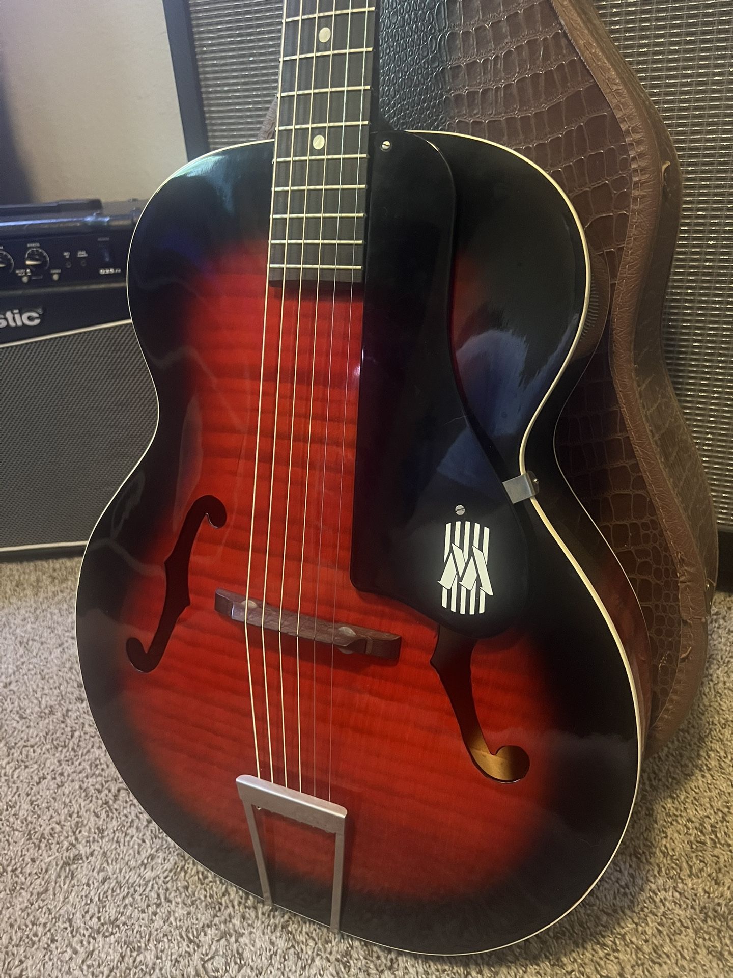 Vintage 1964 USA Made Harmony Monterey H950 Arch top Guitar And Case