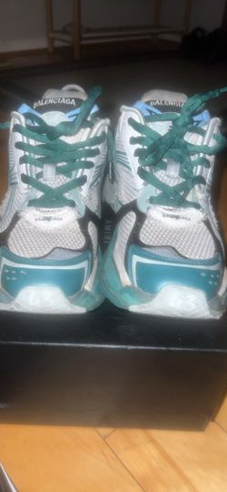 Runners size 43