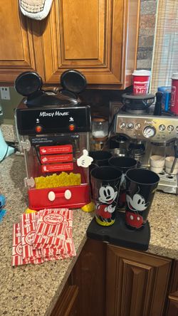 Mickey Mouse popcorn machine