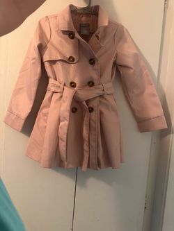 Brand new without tags Tahari trenchcoat