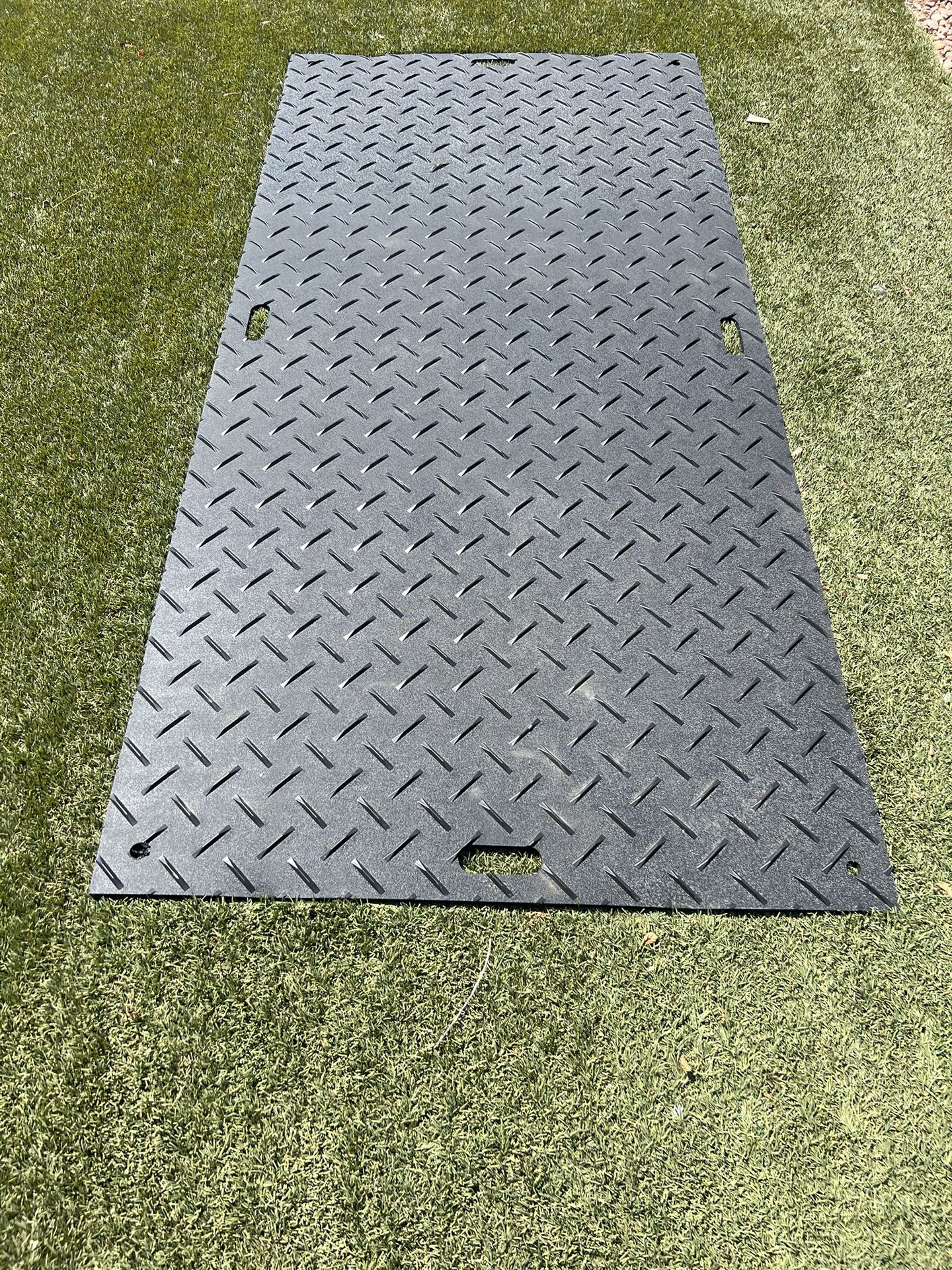 Ground Protection Mats - Black, 4ft (W) x 8ft (L), Heavy Equipments Mats (QTY:6)