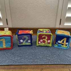 Bright Starts 4 Soft Blocks /Educational Toys/Baby Toys