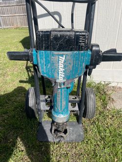Makita breaker