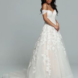 Wedding gown
